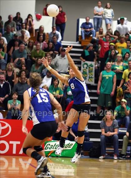 Thumbnail 2 in Mira Costa vs. Santa Margarita (CIF SS D1-AA Final) photogallery.