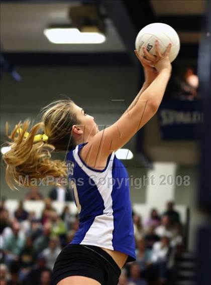 Thumbnail 3 in Mira Costa vs. Santa Margarita (CIF SS D1-AA Final) photogallery.