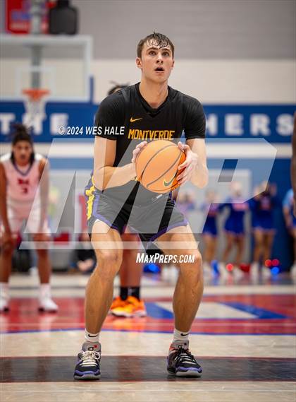 Thumbnail 2 in Montverde Academy @ Bartlett (Winter Classic) photogallery.