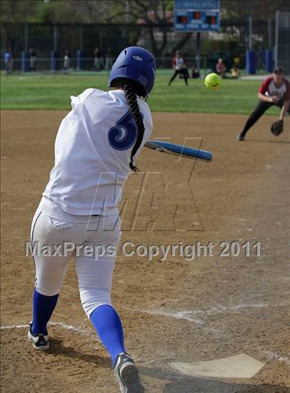 Thumbnail 2 in Oaks Christian @ El Camino Real photogallery.