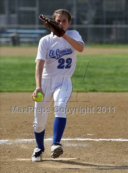 Thumbnail 1 in Oaks Christian @ El Camino Real photogallery.