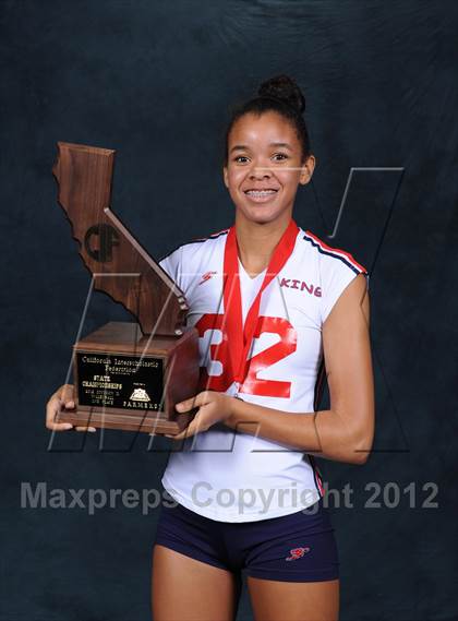Thumbnail 2 in King (CIF State D2 Awards) photogallery.