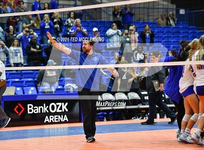 Thumbnail 2 in Hackett vs. Paris (AAA 3A Final) photogallery.