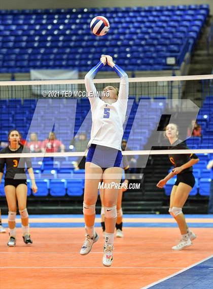 Thumbnail 1 in Hackett vs. Paris (AAA 3A Final) photogallery.