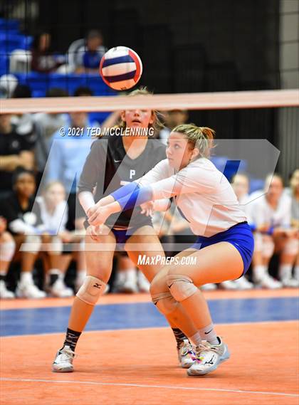 Thumbnail 3 in Hackett vs. Paris (AAA 3A Final) photogallery.