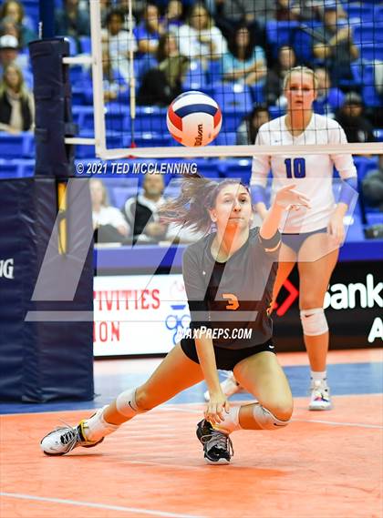 Thumbnail 1 in Hackett vs. Paris (AAA 3A Final) photogallery.