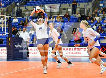 Thumbnail 3 in Hackett vs. Paris (AAA 3A Final) photogallery.