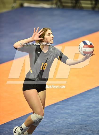 Thumbnail 2 in Hackett vs. Paris (AAA 3A Final) photogallery.