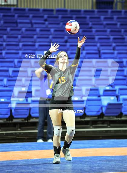 Thumbnail 1 in Hackett vs. Paris (AAA 3A Final) photogallery.