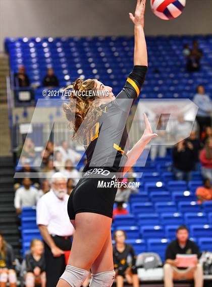 Thumbnail 2 in Hackett vs. Paris (AAA 3A Final) photogallery.