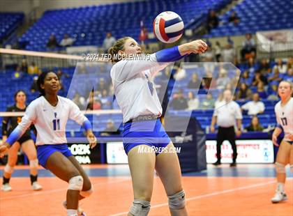 Thumbnail 1 in Hackett vs. Paris (AAA 3A Final) photogallery.