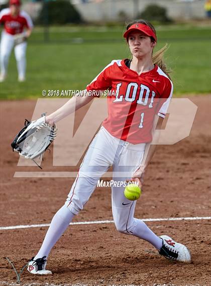 Thumbnail 2 in Laguna Creek vs. Lodi (Preseason Tournament) photogallery.