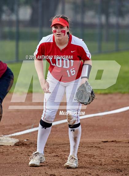 Thumbnail 2 in Laguna Creek vs. Lodi (Preseason Tournament) photogallery.