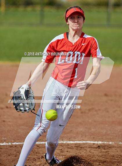 Thumbnail 1 in Laguna Creek vs. Lodi (Preseason Tournament) photogallery.