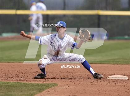 Thumbnail 3 in Carbon vs. Juan Diego Catholic (UHSAA 3A Semifinal) photogallery.