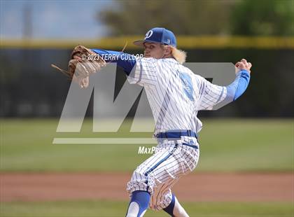 Thumbnail 2 in Carbon vs. Juan Diego Catholic (UHSAA 3A Semifinal) photogallery.