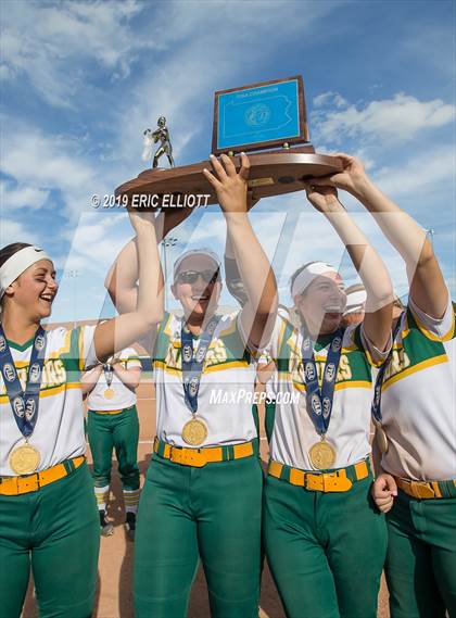 Thumbnail 3 in Lampeter-Strasburg vs Penn-Trafford (PIAA 5A Championship) photogallery.