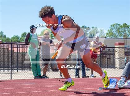 Thumbnail 3 in UIL 3A Region 2 Area Track Meet photogallery.