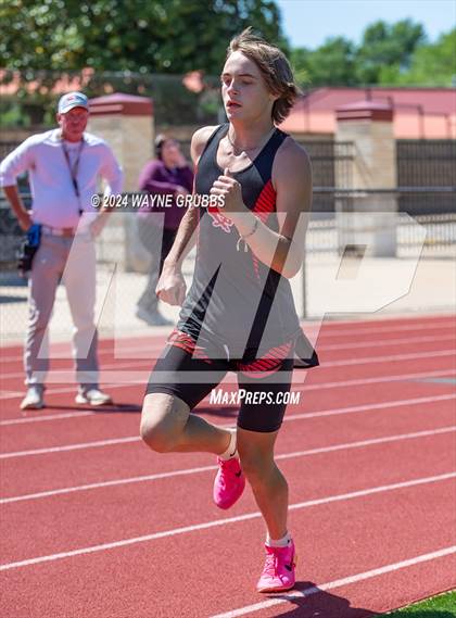 Thumbnail 2 in UIL 3A Region 2 Area Track Meet photogallery.
