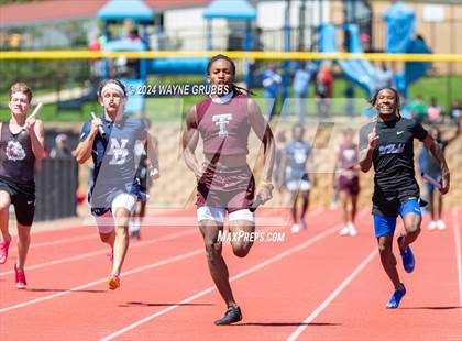 Thumbnail 2 in UIL 3A Region 2 Area Track Meet photogallery.