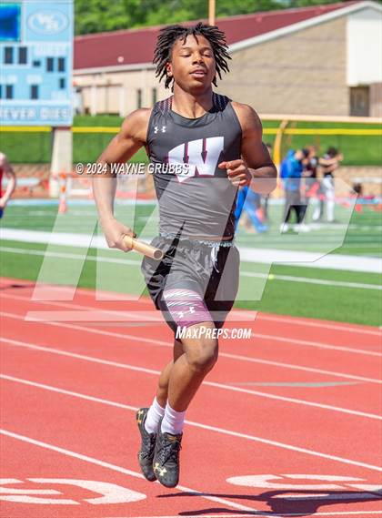 Thumbnail 3 in UIL 3A Region 2 Area Track Meet photogallery.