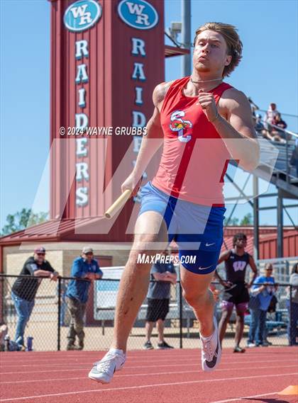 Thumbnail 1 in UIL 3A Region 2 Area Track Meet photogallery.