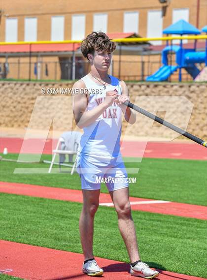 Thumbnail 3 in UIL 3A Region 2 Area Track Meet photogallery.