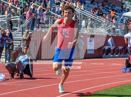 Thumbnail 3 in UIL 3A Region 2 Area Track Meet photogallery.