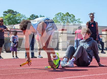Thumbnail 3 in UIL 3A Region 2 Area Track Meet photogallery.