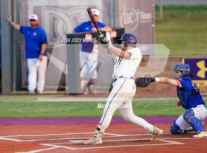 Thumbnail 2 in Madison Central vs. DeSoto Central photogallery.
