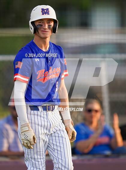 Thumbnail 2 in Madison Central vs. DeSoto Central photogallery.