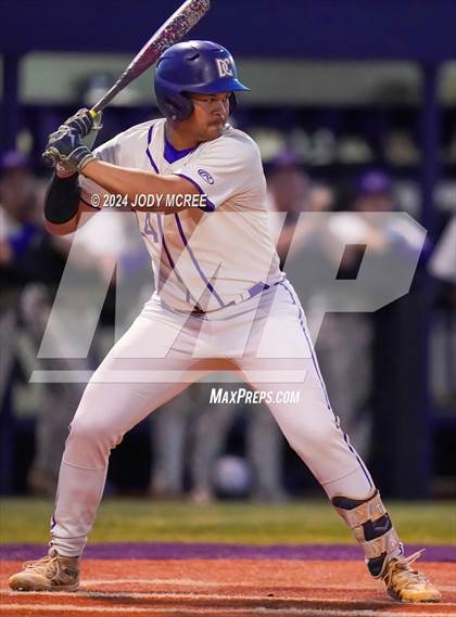 Thumbnail 1 in Madison Central vs. DeSoto Central photogallery.