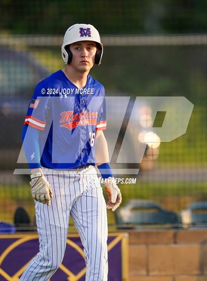 Thumbnail 3 in Madison Central vs. DeSoto Central photogallery.