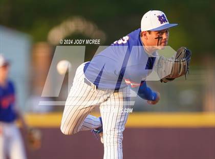 Thumbnail 3 in Madison Central vs. DeSoto Central photogallery.