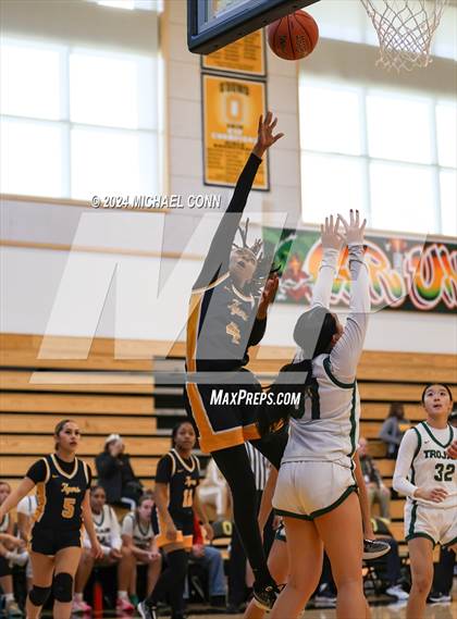 Thumbnail 3 in Castro Valley vs. Inderkum (O'Dowd MLK Classic) photogallery.