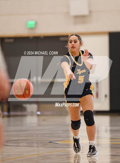 Thumbnail 3 in Castro Valley vs. Inderkum (O'Dowd MLK Classic) photogallery.