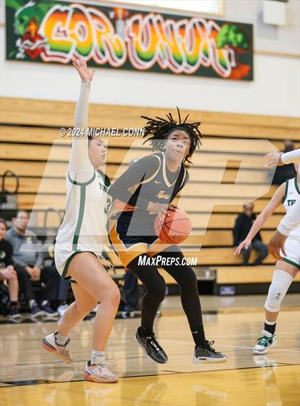 Thumbnail 3 in Castro Valley vs. Inderkum (O'Dowd MLK Classic) photogallery.
