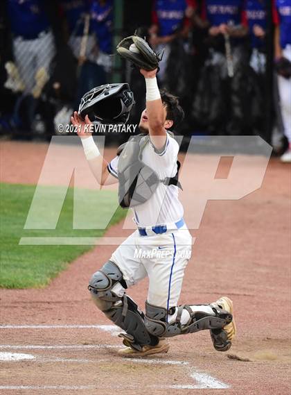 Thumbnail 1 in Coginchaug Regional vs. St. Paul Catholic (CIAC Class S Final) photogallery.