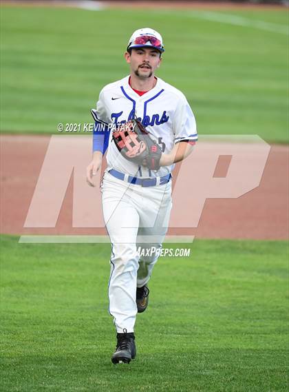 Thumbnail 2 in Coginchaug Regional vs. St. Paul Catholic (CIAC Class S Final) photogallery.