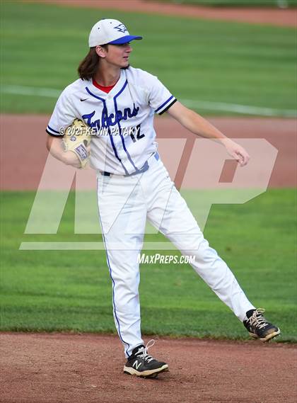 Thumbnail 3 in Coginchaug Regional vs. St. Paul Catholic (CIAC Class S Final) photogallery.
