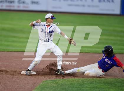 Thumbnail 1 in Coginchaug Regional vs. St. Paul Catholic (CIAC Class S Final) photogallery.