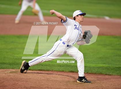 Thumbnail 1 in Coginchaug Regional vs. St. Paul Catholic (CIAC Class S Final) photogallery.