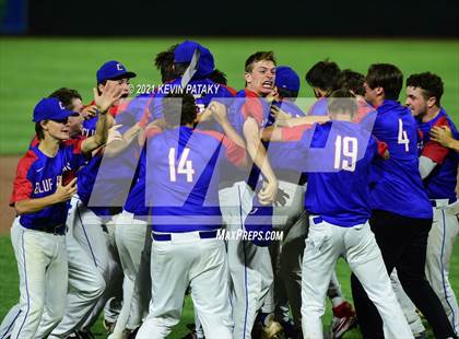 Thumbnail 1 in Coginchaug Regional vs. St. Paul Catholic (CIAC Class S Final) photogallery.