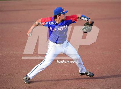 Thumbnail 1 in Coginchaug Regional vs. St. Paul Catholic (CIAC Class S Final) photogallery.
