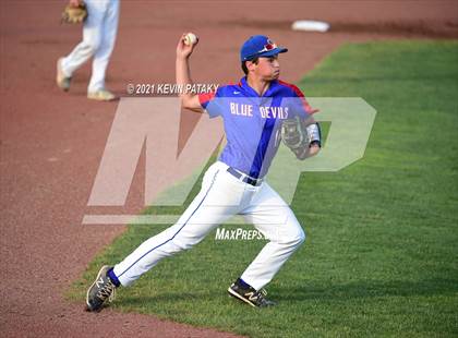 Thumbnail 2 in Coginchaug Regional vs. St. Paul Catholic (CIAC Class S Final) photogallery.