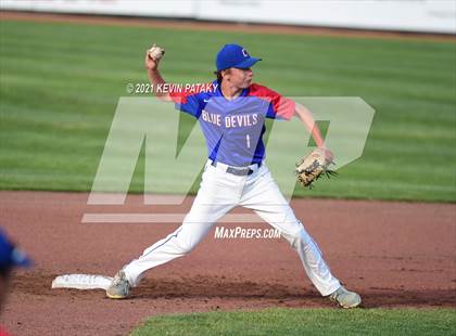 Thumbnail 3 in Coginchaug Regional vs. St. Paul Catholic (CIAC Class S Final) photogallery.