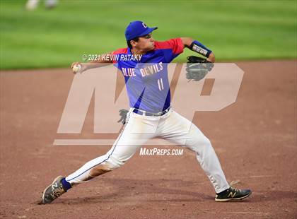 Thumbnail 1 in Coginchaug Regional vs. St. Paul Catholic (CIAC Class S Final) photogallery.
