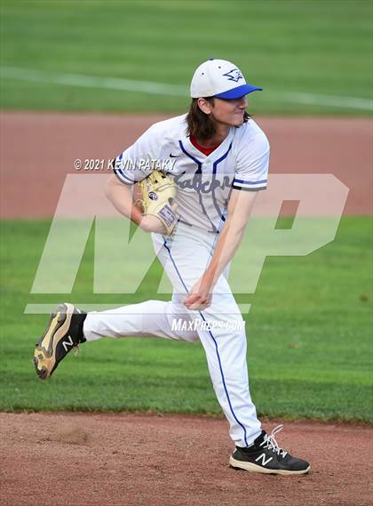 Thumbnail 1 in Coginchaug Regional vs. St. Paul Catholic (CIAC Class S Final) photogallery.