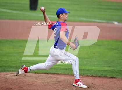 Thumbnail 3 in Coginchaug Regional vs. St. Paul Catholic (CIAC Class S Final) photogallery.