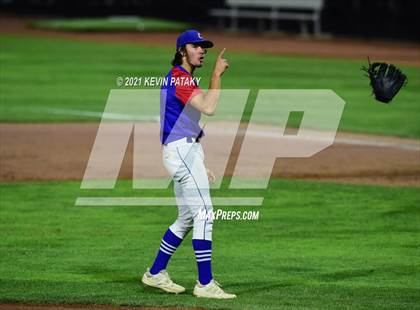 Thumbnail 3 in Coginchaug Regional vs. St. Paul Catholic (CIAC Class S Final) photogallery.